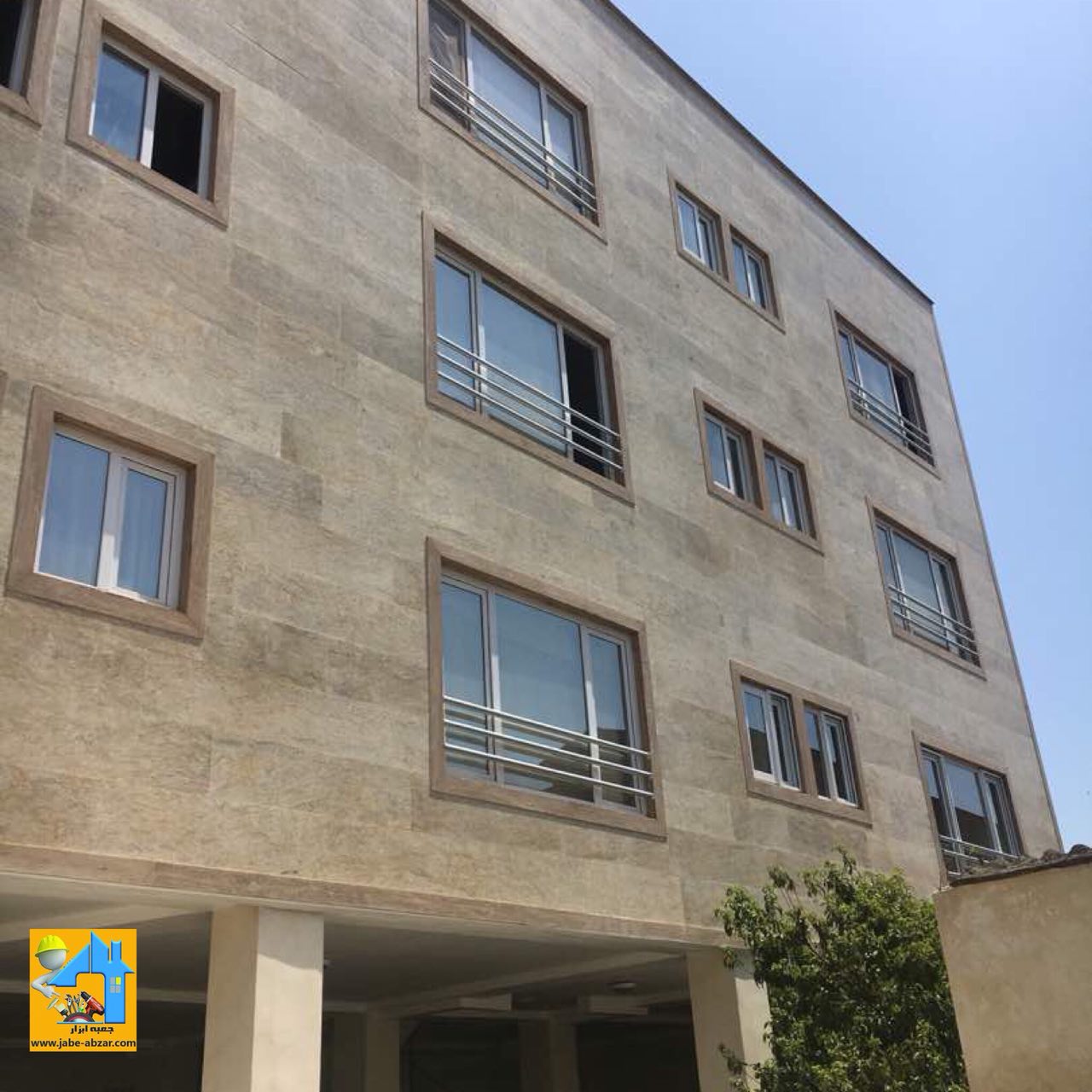 عکس بالایی