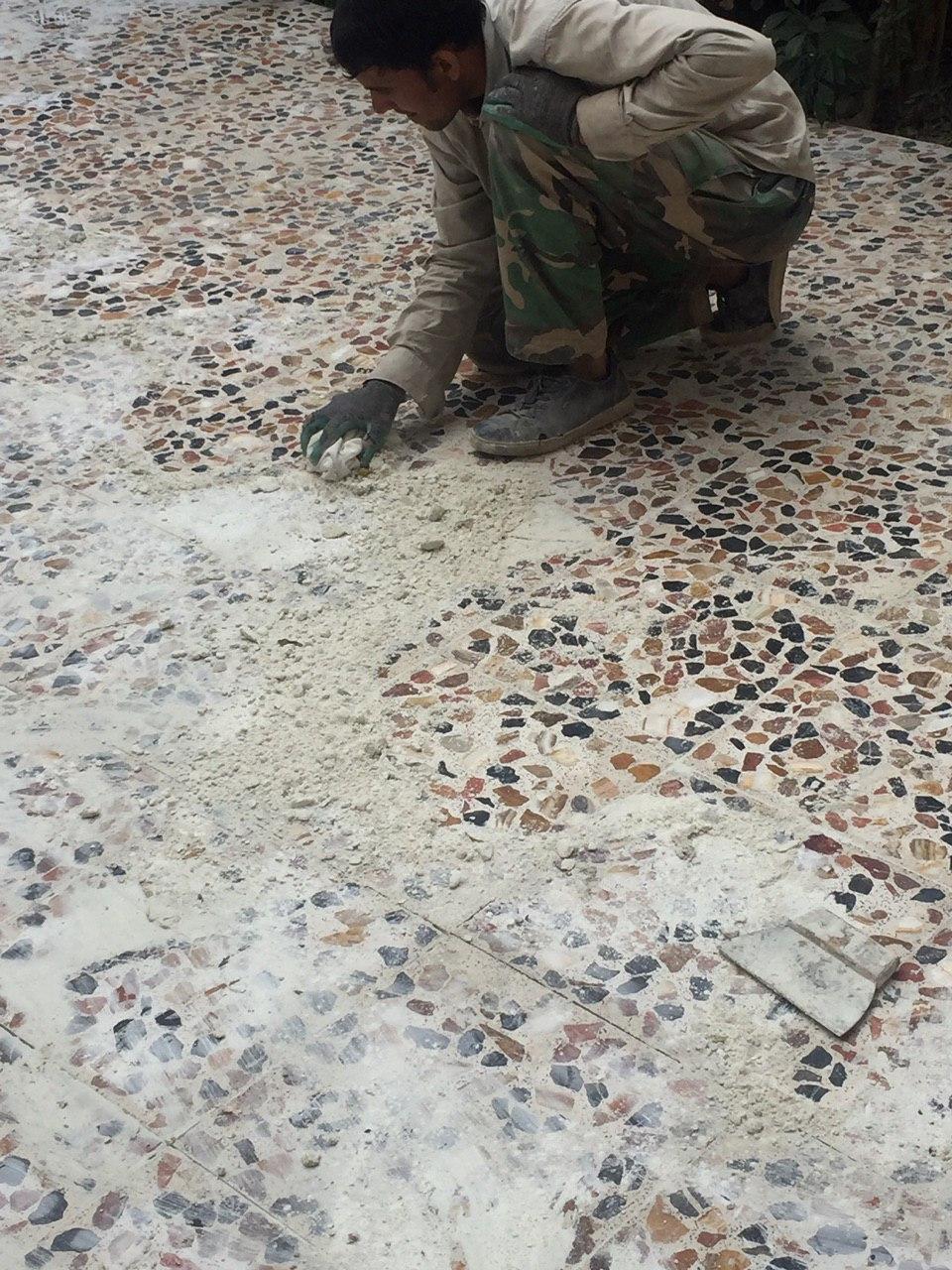 عکس بالایی